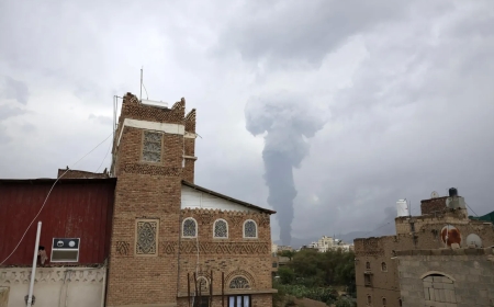 Israel confirma ataques contra una base militar y centrales eléctricas en Yemen