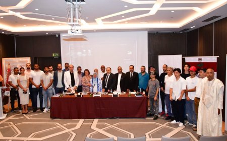 En la conclusión de una exitosa gira... La Fundación "Mensaje de Paz" organiza un seminario en Rabat sobre el libro de Al-Sharfaa Al-Hammadi "El Zakat: un deber y un buen préstamo"