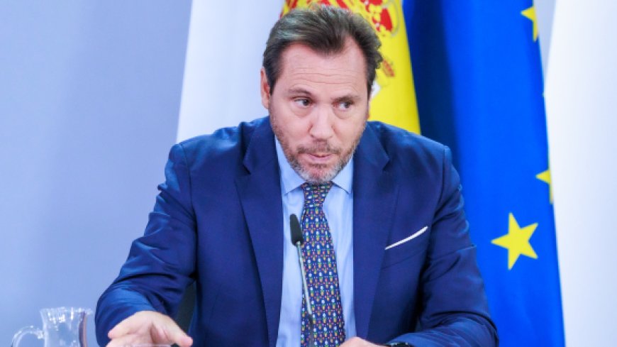 La bronca se aviva con las llamas: el PP exige el cese de Puente por bromear con los incendios