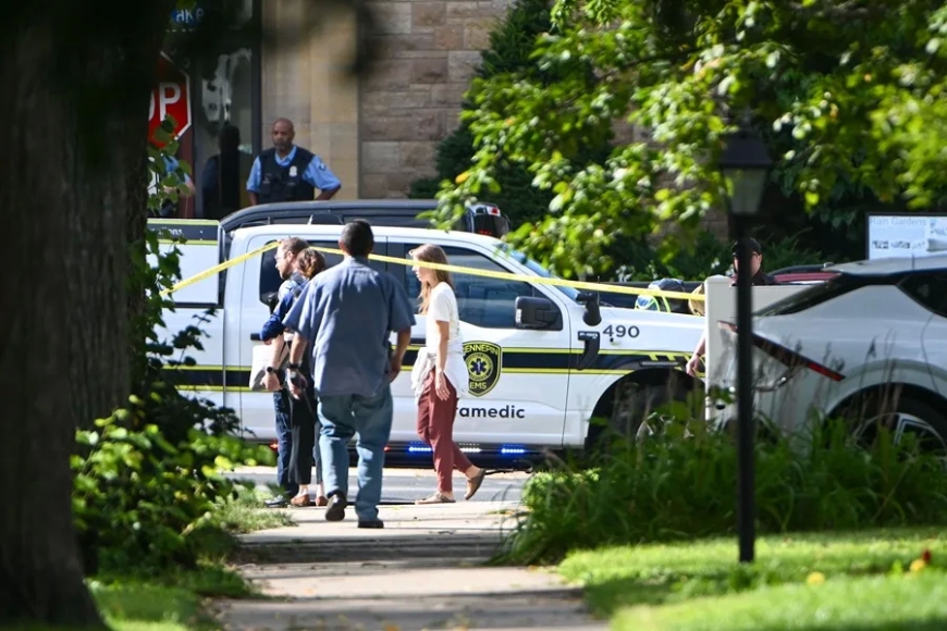 Dos niños muertos y 17 heridos en el tiroteo en una escuela católica en Minneapolis (EE.UU.)