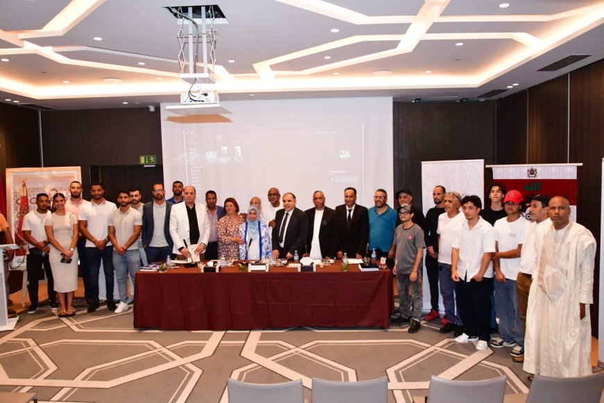 En la conclusión de una exitosa gira... La Fundación "Mensaje de Paz" organiza un seminario en Rabat sobre el libro de Al-Sharfaa Al-Hammadi "El Zakat: un deber y un buen préstamo"