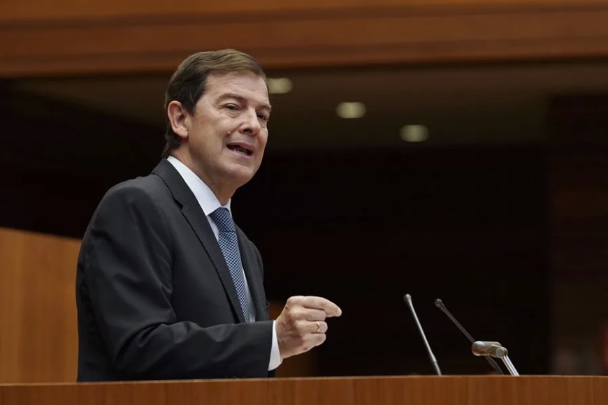 Mañueco defiende su gestión forestal y usa declaraciones del Gobierno para rechazar las críticas