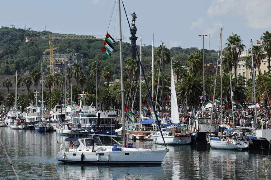 La Global Sumud Flotilla zarpa con el objetivo de romper el asedio a Gaza y perseverar