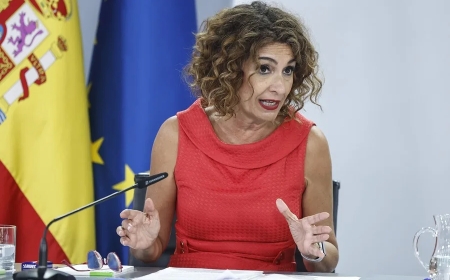 El Gobierno aprueba el anteproyecto de ley que condonará 83.252 millones de deuda autonómica