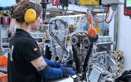 El empleo se resiente en agosto con 199.300 afiliados menos y 21.905 parados más