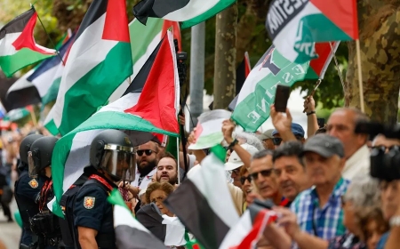 El equipo Israel–Premier Tech mantiene que va a seguir en carrera