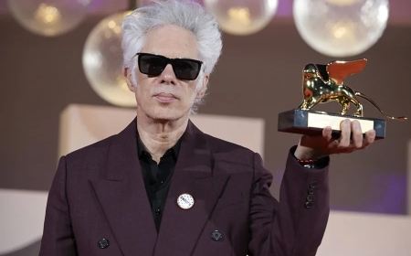 Jarmusch conquista un inesperado León de Oro en una Mostra veneciana marcada por Gaza