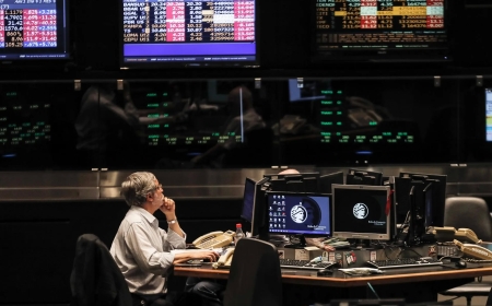 Reacción de los mercados al revés electoral de Milei: la Bolsa de Buenos Aires cae un 12 %