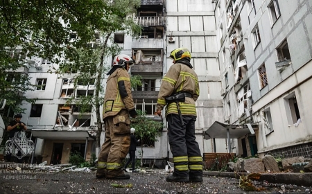 Una persona muerta y otras 8 heridas en ataques rusos nocturnos contra ciudades ucranianas