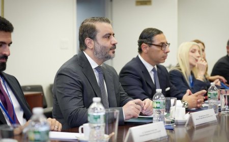 Canciller sirio participa en reunión trilateral con Grecia y Chipre en la ONU