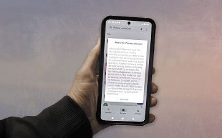 La Comunidad Valenciana y Cataluña lanzan con antelación una alerta a los móviles ante el aviso rojo por lluvias