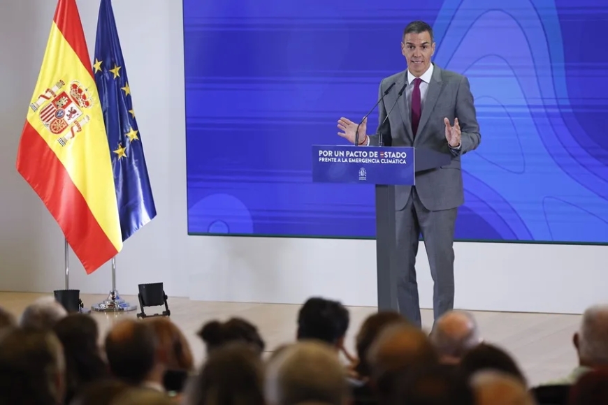 Pedro Sánchez dice que la política de prevención de incendios «ha sido claramente insuficiente»