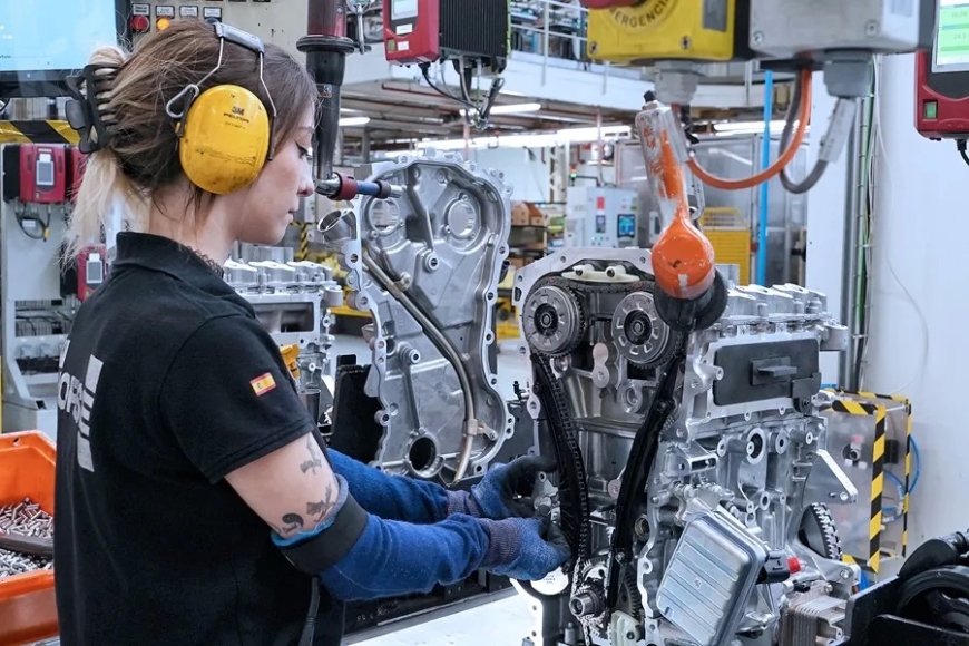 El empleo se resiente en agosto con 199.300 afiliados menos y 21.905 parados más