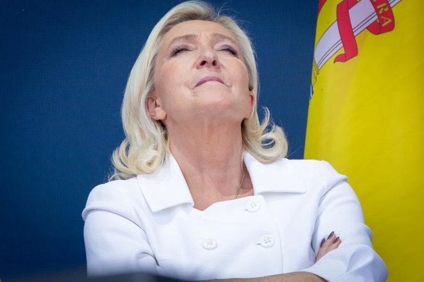 Le Pen reclama a Macron una convocatoria electoral «ultra rápida» para tener presupuestos