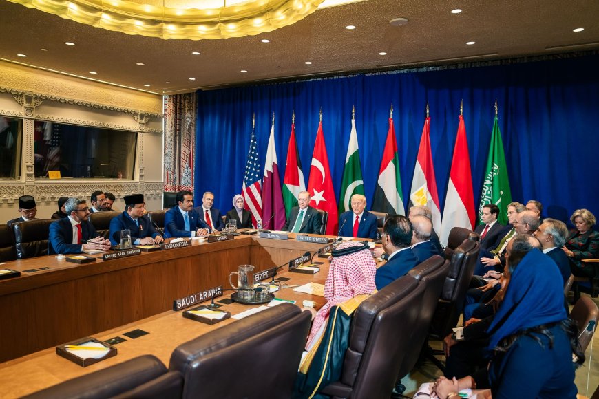 Abdullah bin Zayed participa en una reunión multilateral convocada por el presidente de EE UU en Nueva York