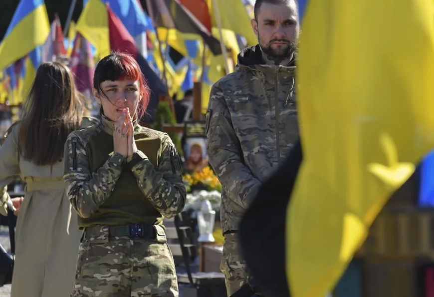 Zelenski afirma que Rusia lanzó 500 drones y 40 misiles contra Ucrania la pasada noche