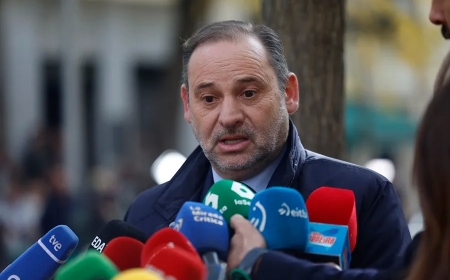 El Supremo rechaza la renuncia de Ábalos a su abogado y revisará mañana su libertad