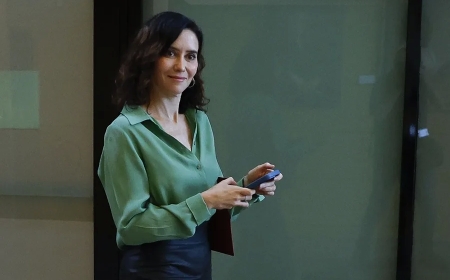 Ayuso acusa a Sánchez de dirigirse a ella «en tono machito» sobre el aborto