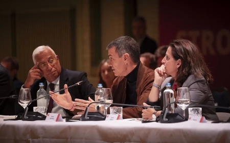 Sánchez defiende ante los socialistas europeos un salario mínimo común para todos los países de la Unión Europea