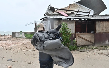 El huracán Melissa toca tierra en Jamaica con categoría 5
