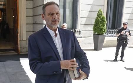 Ábalos busca probar que la expresión «folios» no aludía a dinero sino a que imprimía muchos documentos