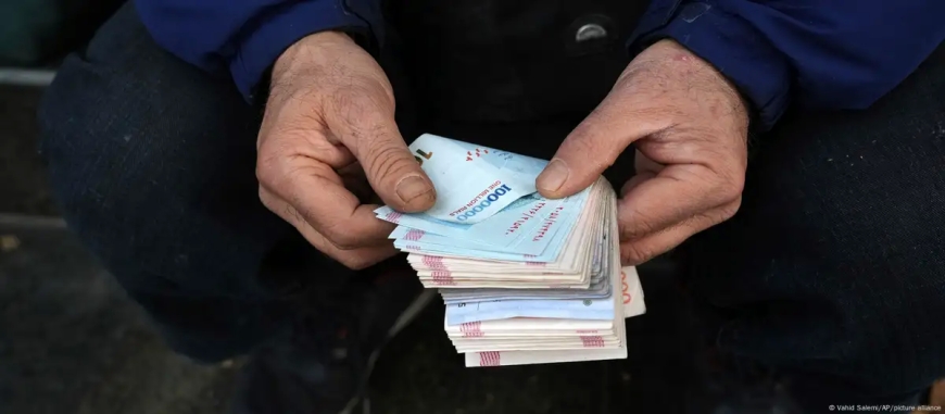 Irán eliminará cuatro ceros de su moneda nacional