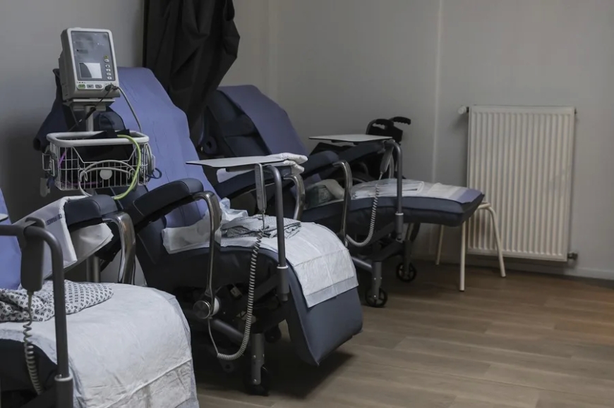 El Gobierno inicia el trámite para blindar el derecho al aborto en la Constitución aunque reconoce que no será una «reforma sencilla»