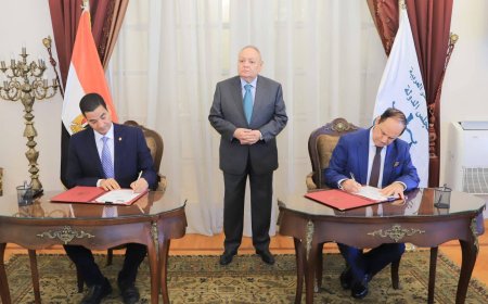 El pensador árabe Ali Mohamed Al-Sharafa escribe: Respuesta a los criminales que han distorsionadoel mensaje del Islam y agredido al Mensajero