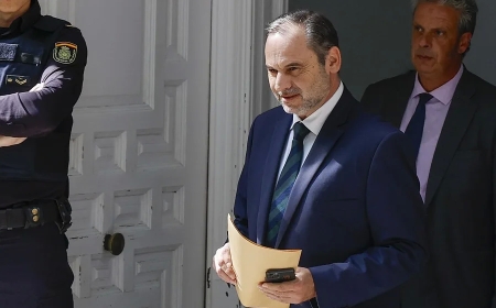 Ábalos dice haberse adaptado bien a la cárcel y avisa: «Sigo fuerte, no me van a callar»