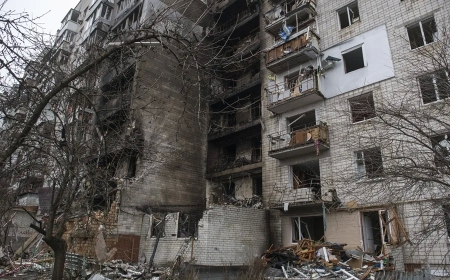 Kiev sufre un nuevo bombardeo ruso con víctimas tras el ataque masivo del sábado