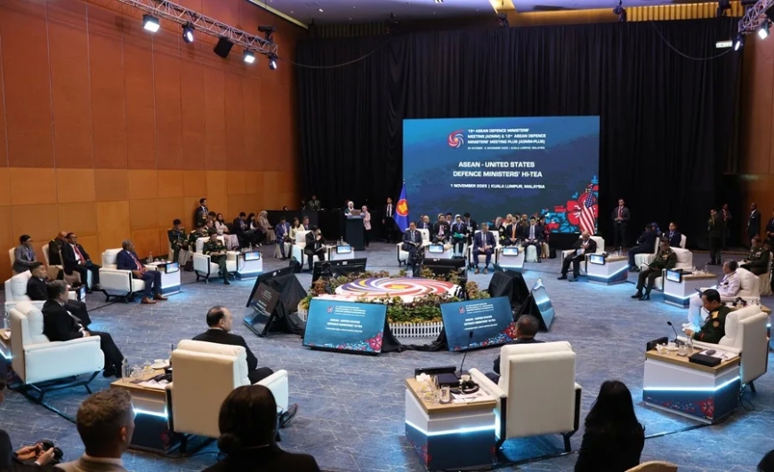 La ASEAN de defensa y aliados concluye su reunión con una llamada de colaboración para la paz