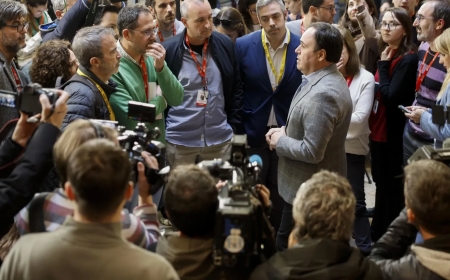 Pérez Llorca nombra un Gobierno con 11 carteras y en el que siguen 8 consellers de Mazón