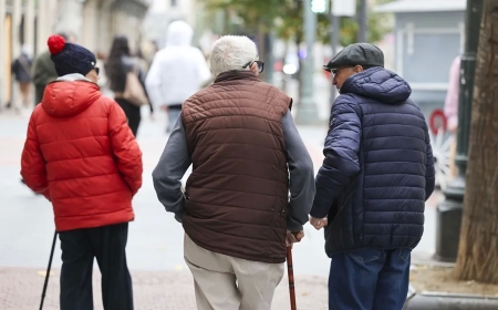 Las pensiones mínimas subirán en España en 2026 un 7 % y las no contributivas y el ingreso mínimo, un 11,4 %.