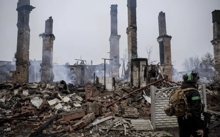 Rusia lanza un ataque masivo con misiles y drones contra infraestructura energética ucraniana que causa tres muertos