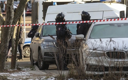 Dos policías y un civil muertos tras un ataque con bomba contra una patrulla de tránsito en Moscú