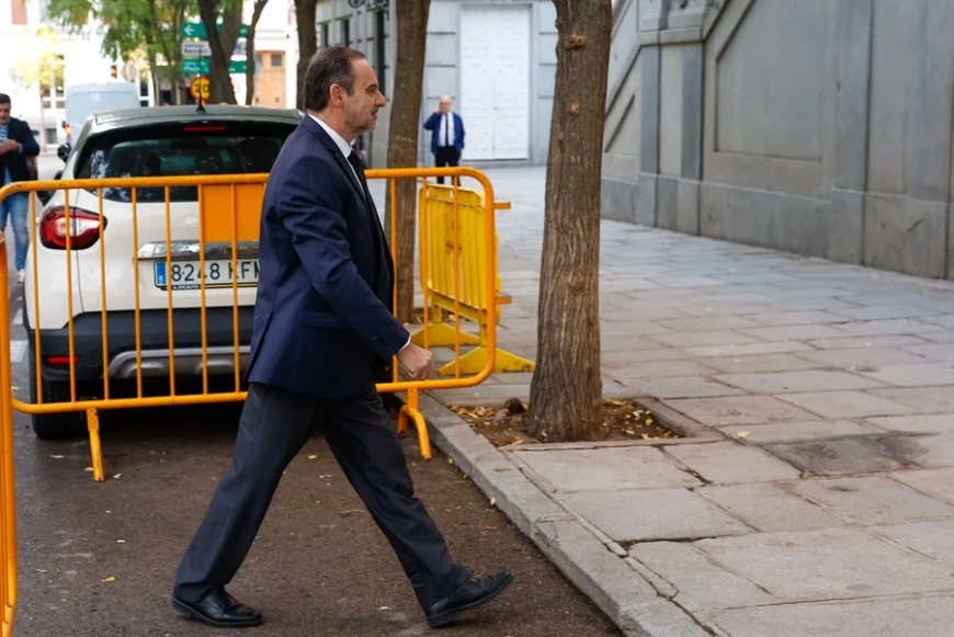 El Supremo envía a juicio al exministro Ábalos y a Koldo García y los mantiene en prisión