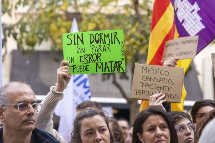 Los sindicatos médicos se levantan de la reunión con Sanidad