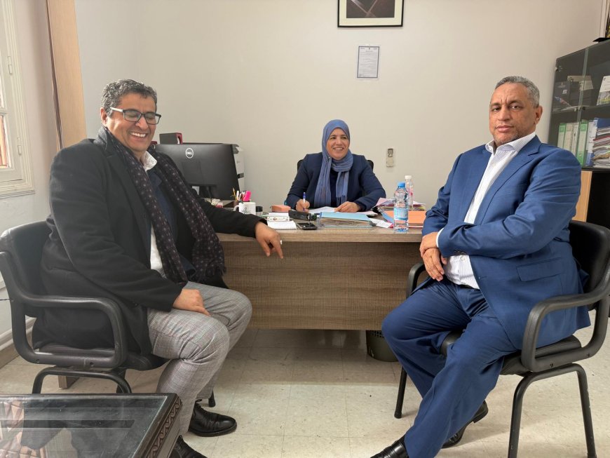 La delegación de la Fundación Mensaje de Paz celebra una sesión de trabajo con la responsable de Asuntos Académicos de la Universidad Zitouna