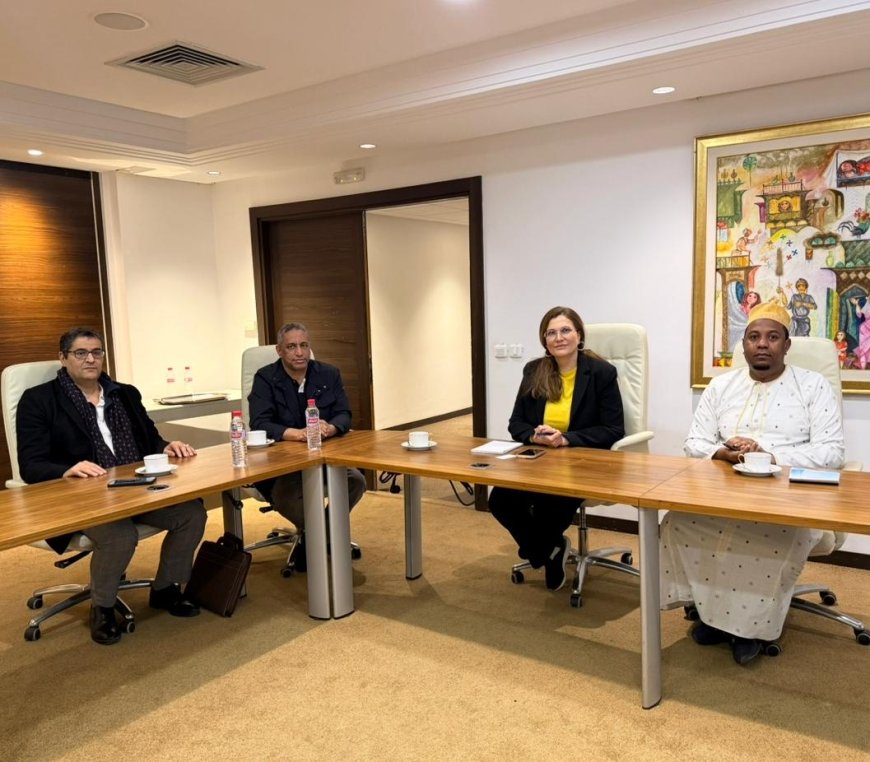 La delegación de Mensaje de Paz explora con la representante de la UNESCO en Túnez las perspectivas de cooperación intelectual y académica