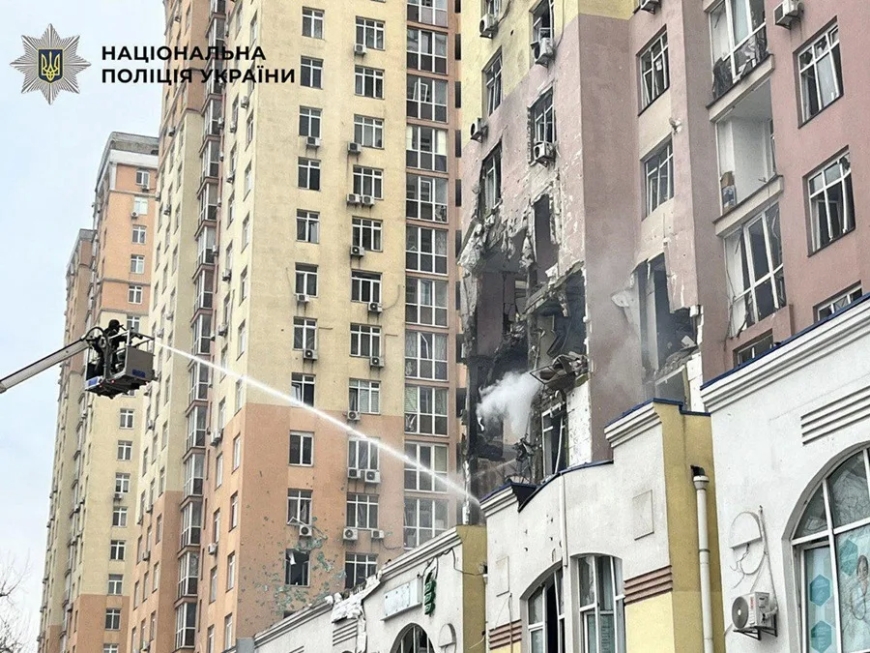 Duros ataques rusos en Ucrania antes del esperado encuentro entre Trump y Zelenski