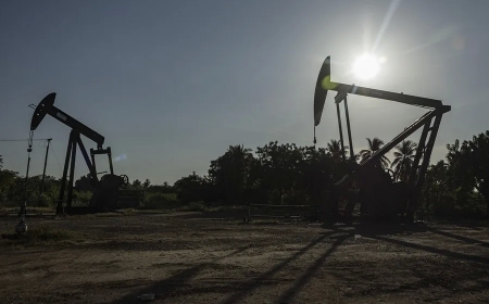 Estados Unidos advierte que controlará la venta de petróleo de Venezuela por tiempo «indefinido»