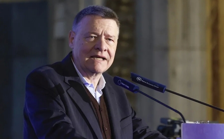 Jordi Sevilla lanza una manifiesto para reformar el PSOE con vocación de corriente interna