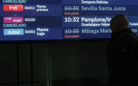 La alta velocidad entre Madrid y Andalucía, suspendida este lunes: hay más de 200 trenes afectados
