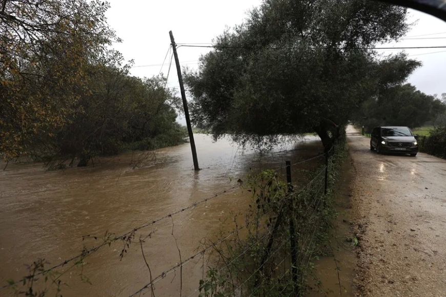 La borrasca Francis complica el domingo con lluvia en el sur y nevadas en cotas bajas