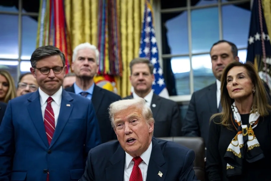 La Casa Blanca afirma que Trump no descarta usar al Ejército para controlar Groenlandia