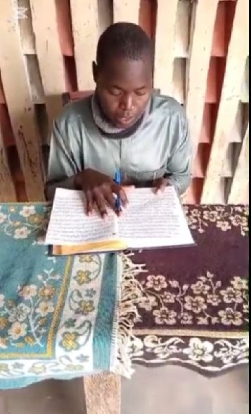 Con video e imágenes… Lección educativa en una escuela de Níger para explicar el artículo del profesor Ali Al-Sharafaa: