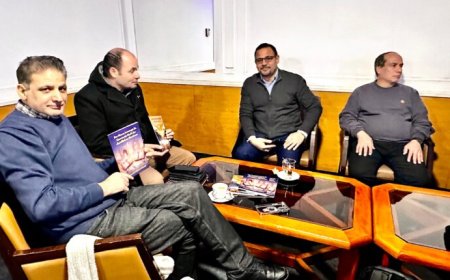 Aspectos destacados de la reunión entre la delegación de la Fundación Mensaje de Paz Global y destacados miembros de la comunidad egipcia en Hungría: Una alianza de concienciación que reconstruye la humanidad a través del diálogo