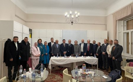 Con la presencia del Embajador de Egipto en Hungría: La Fundación Mundial "Mensaje de Paz" organiza un amplio encuentro intelectual en la Casa de las Naciones en Budapest