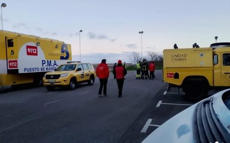 Buscan a una mujer desaparecida en la zona del espigón de San Juan de la Arena (Asturias)