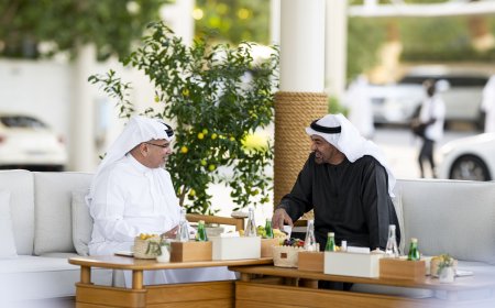 Mohamed bin Zayed recibe al príncipe heredero de Baréin en Abu Dabi